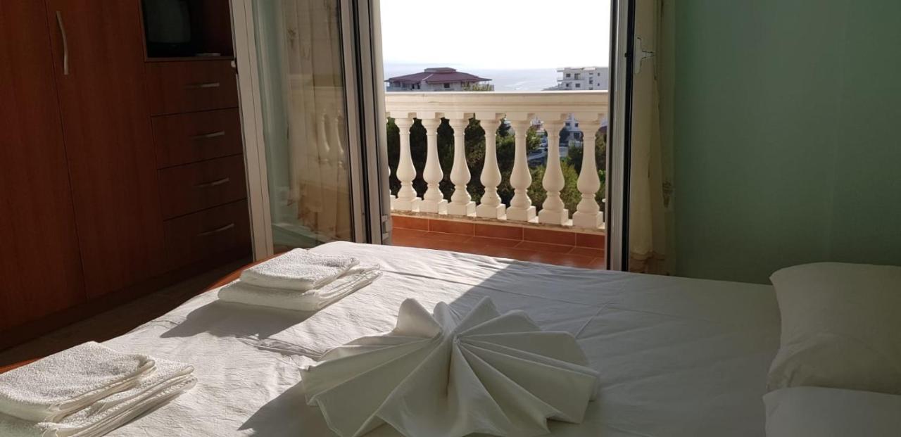 Stunning Sea View Apartments Saranda Extérieur photo